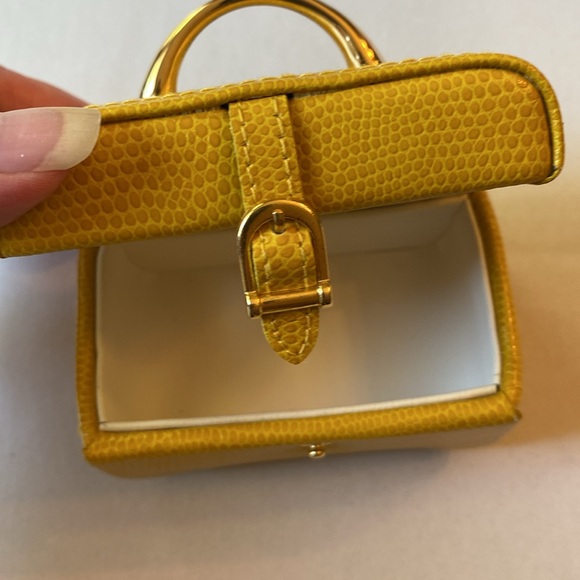 Wolf Designs Leather Travel Ring Jewelry Case with Mirror. NWOT - Picture 3 of 11